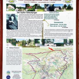 8. Wędrówki z  fraszką. Tablica informacyjna szlaku turystycznego